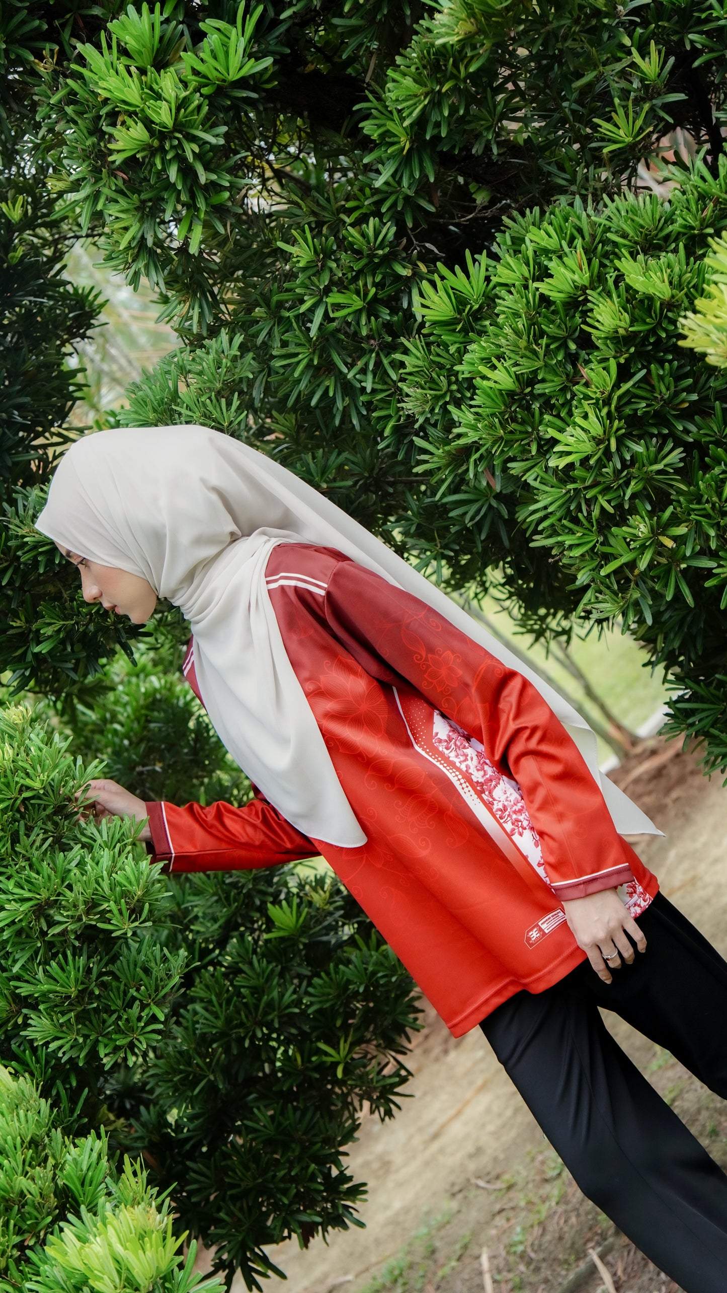 Rose Maroon Pendidik Bangsa New Edition
