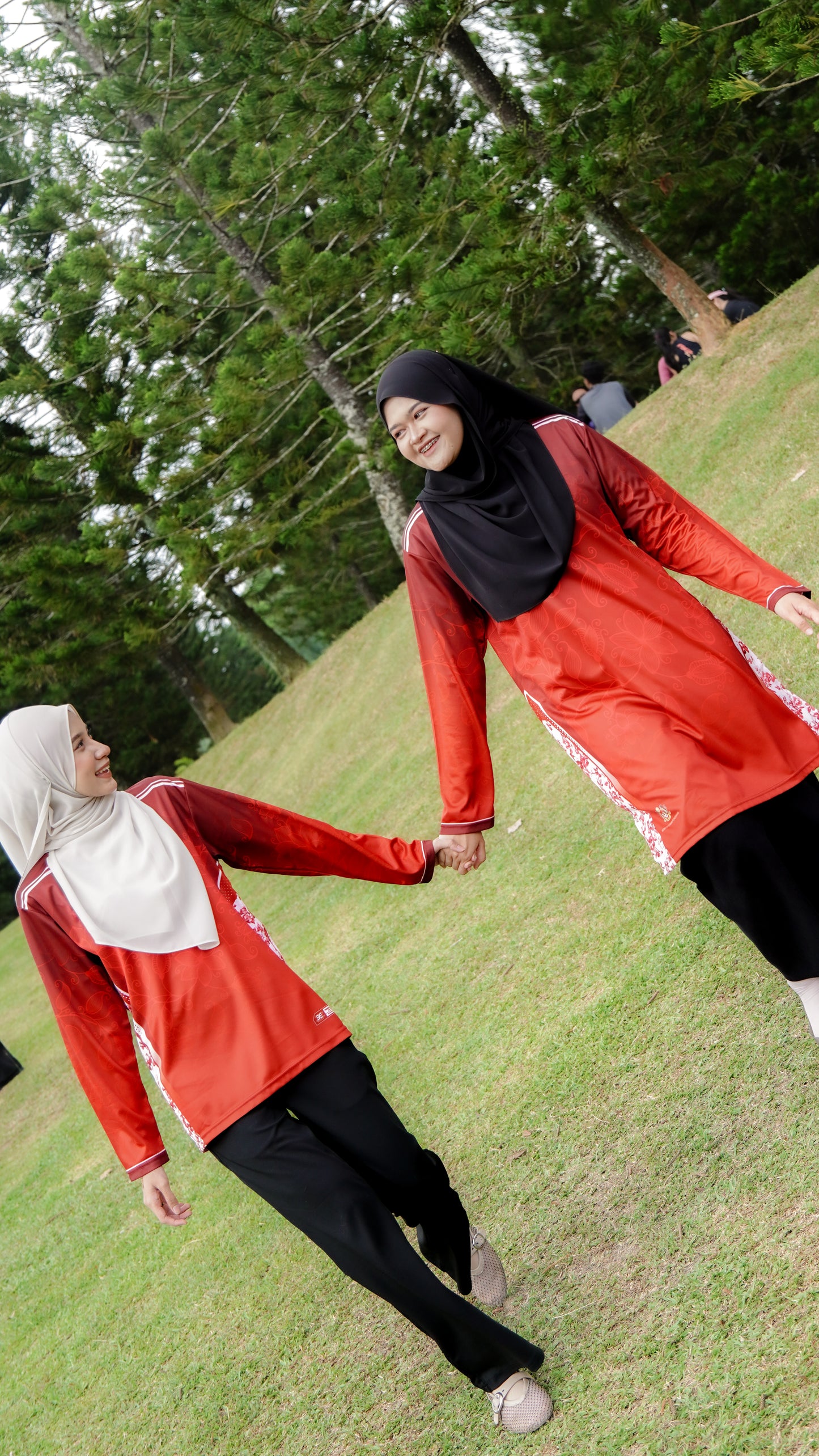 Rose Maroon Pendidik Bangsa New Edition