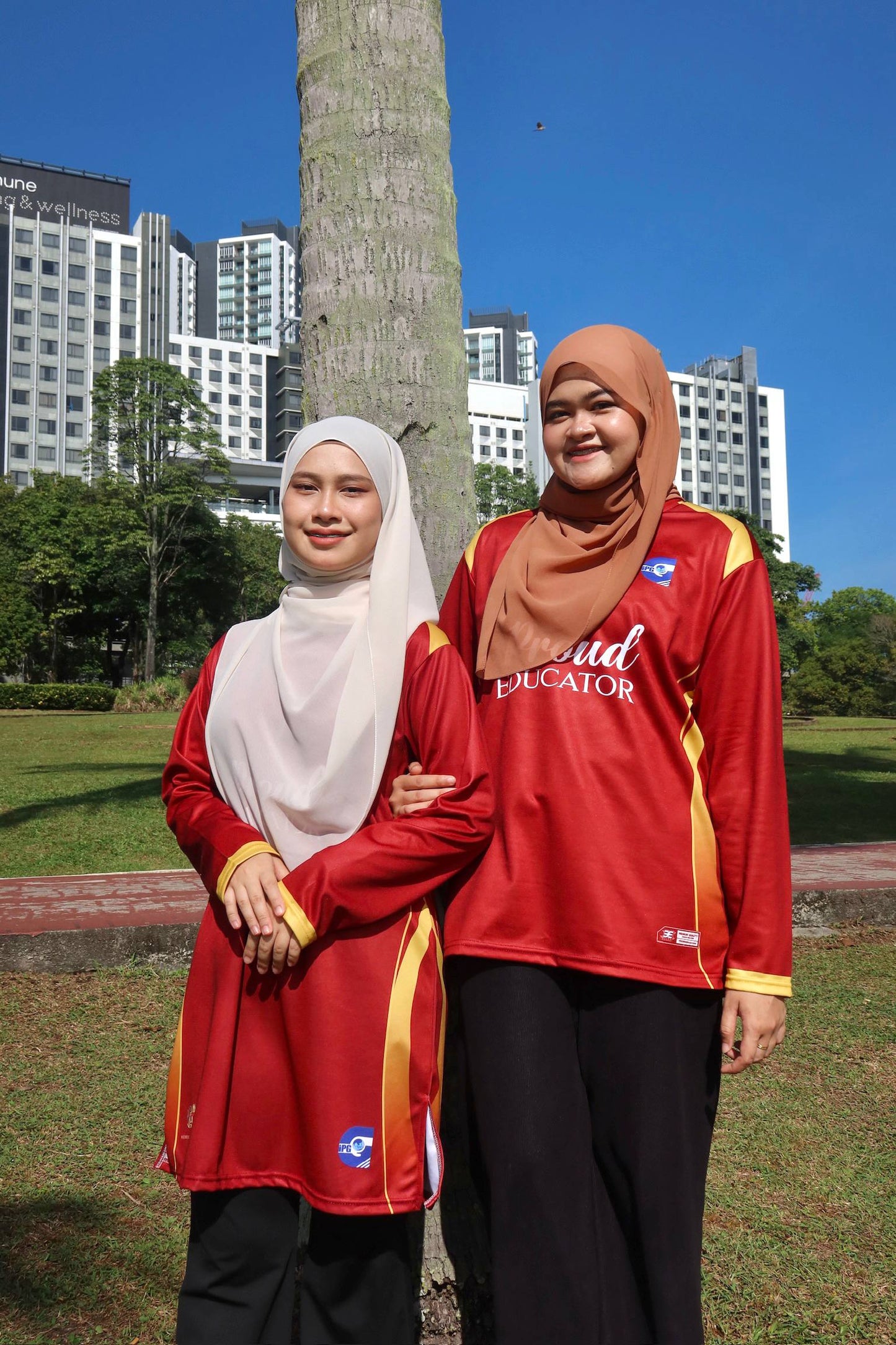 IPG Premium Jersey Maroon Proud Educator New Edition (14th Edition)