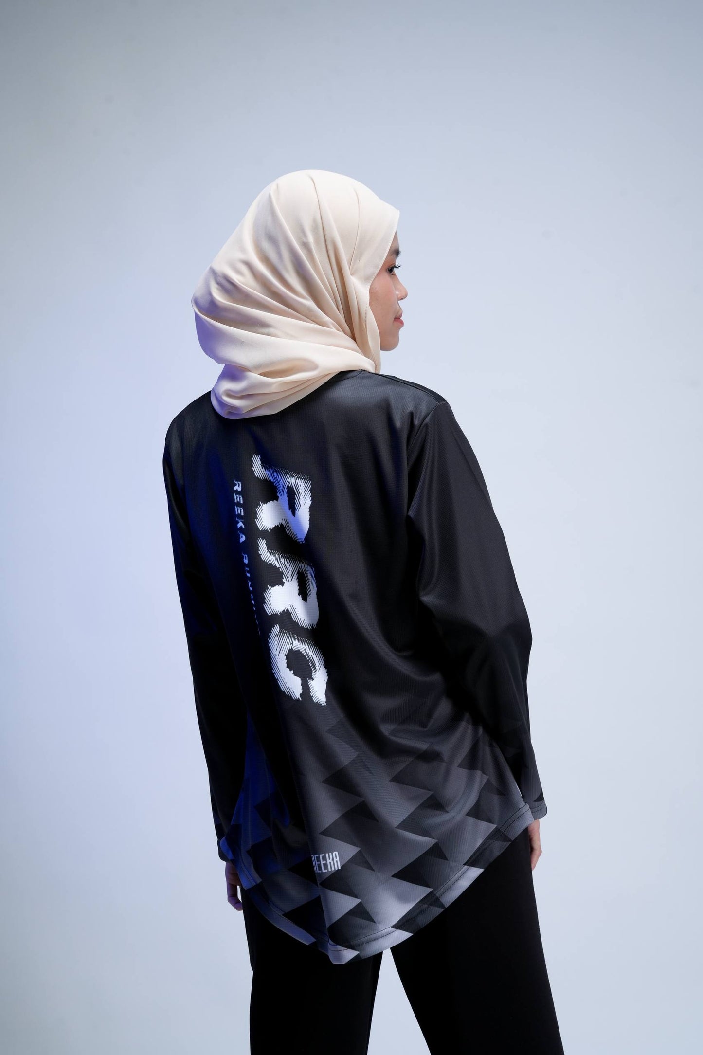 Running Curve Woman Cutting Long Sleeve