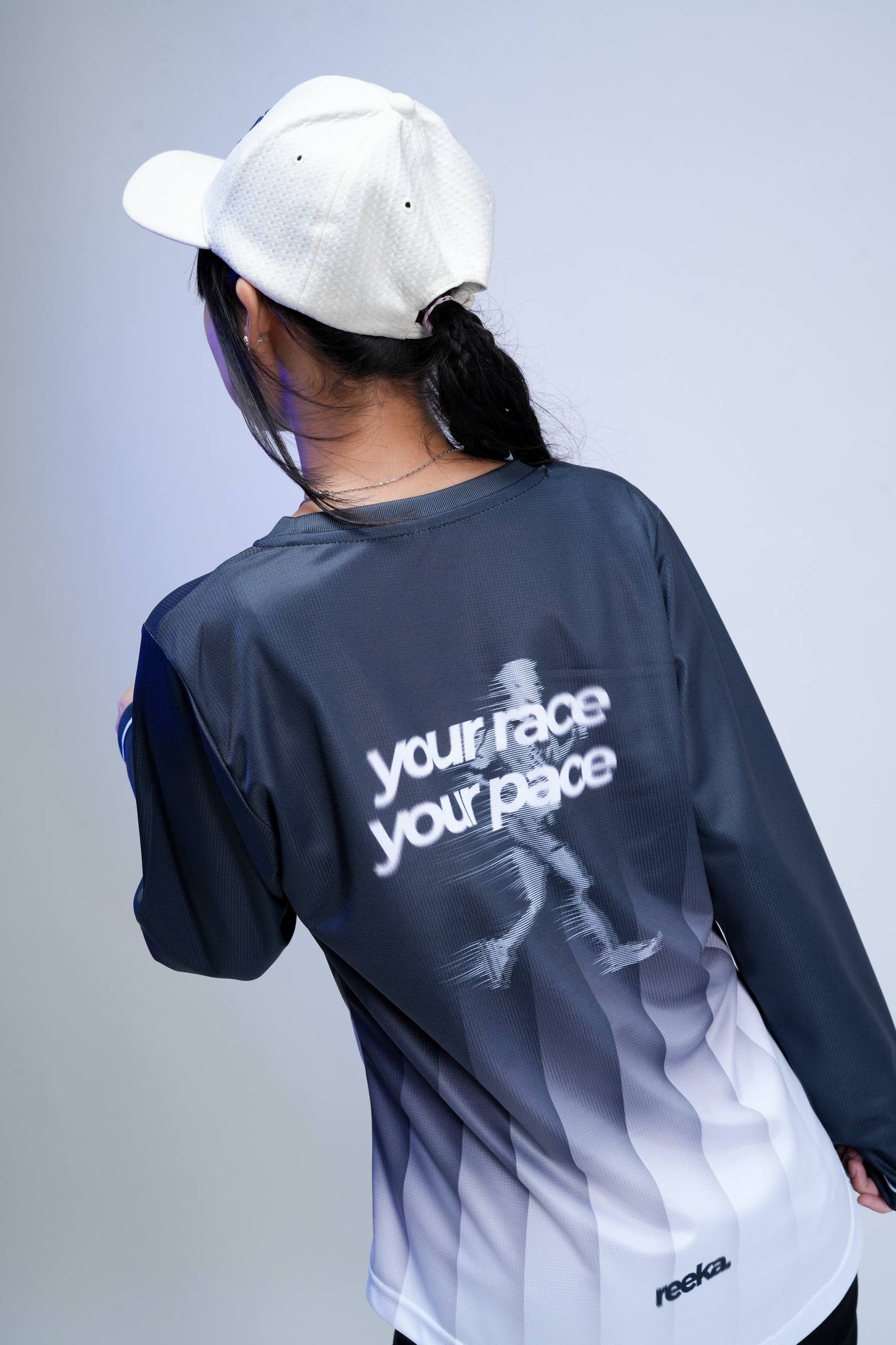 Running Curve Woman Cutting Long Sleeve