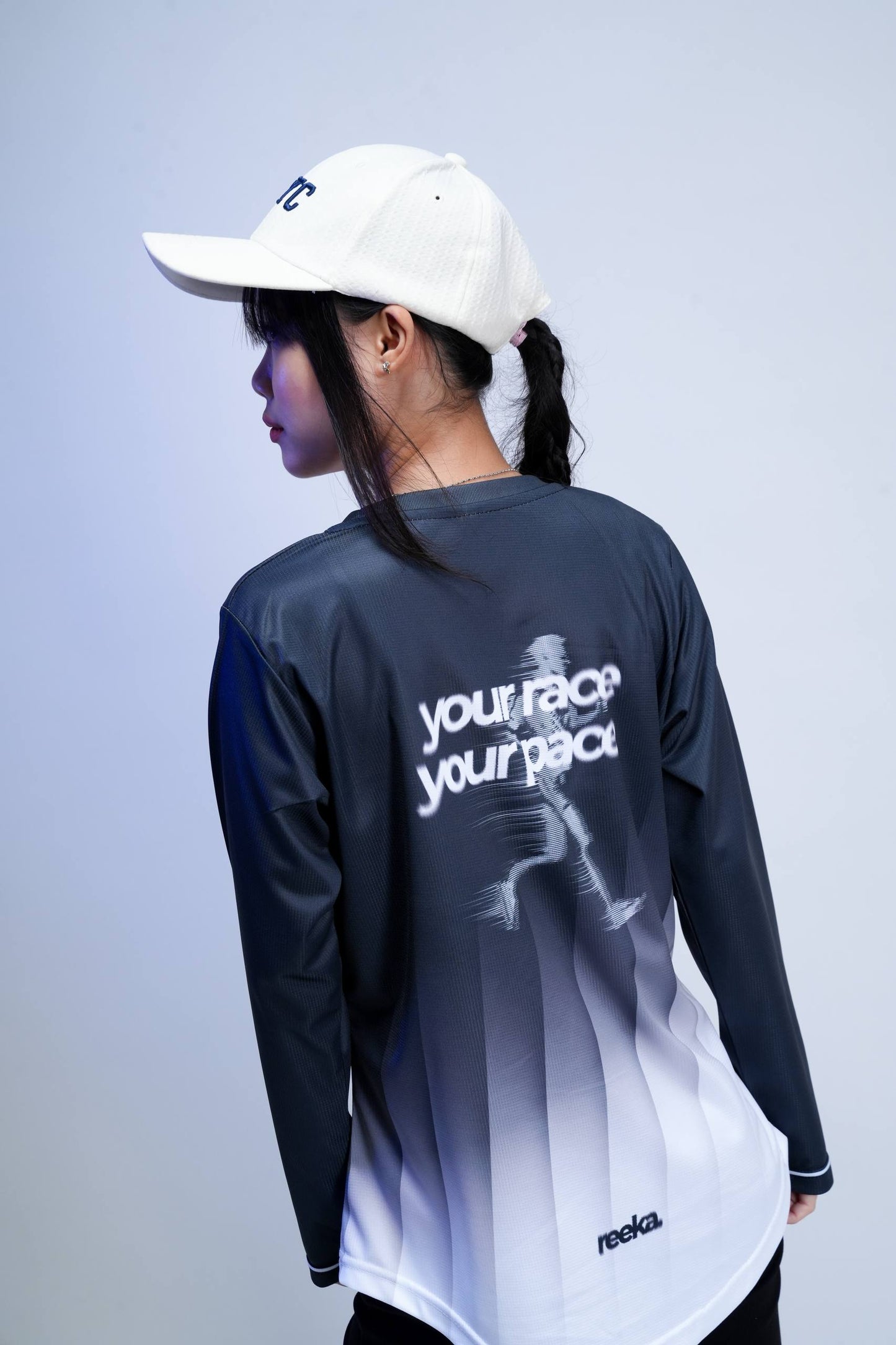 Running Curve Woman Cutting Long Sleeve